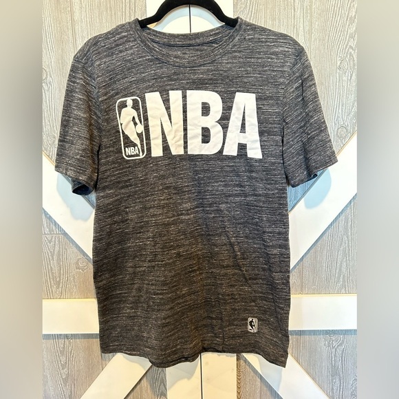 NBA Other - 144. NBA tee size M.